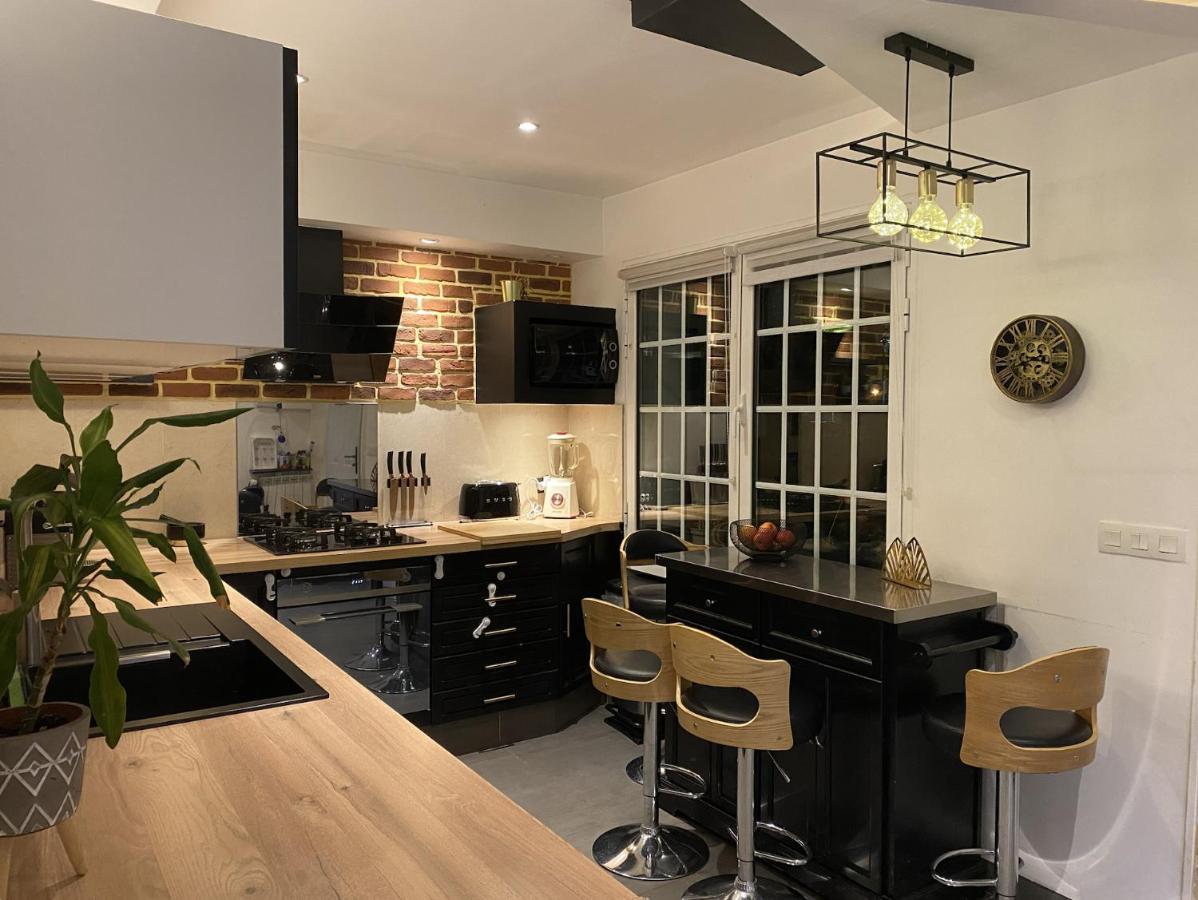 Maison Lyon-Bron Eurexpo - Stadium Groupama Apartment Екстериор снимка